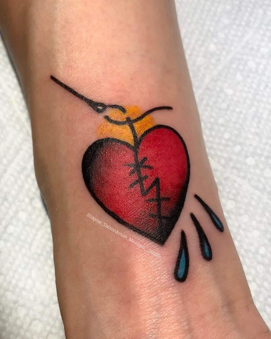 50-broken-heart-tattoo-design-ideas-beauty-mag