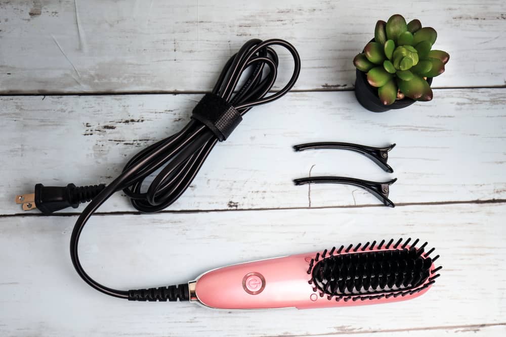 hair straightening brush with clips
