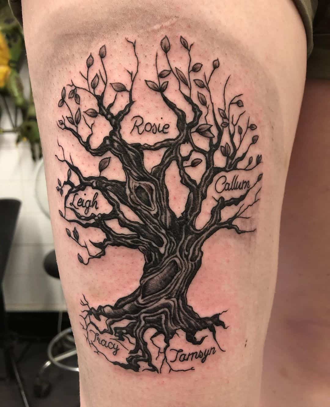 50 Family Tree Tattoo Design Ideas To Show Off Your Roots