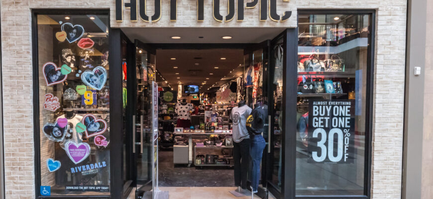 6-stores-like-hot-topic-for-alternative-fashion-beauty-mag