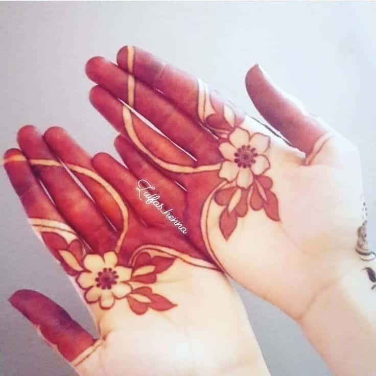 50+ Henna Tattoo Concepts - Lovely Inspirations | Red Palm and Fingers Henna Tattoo