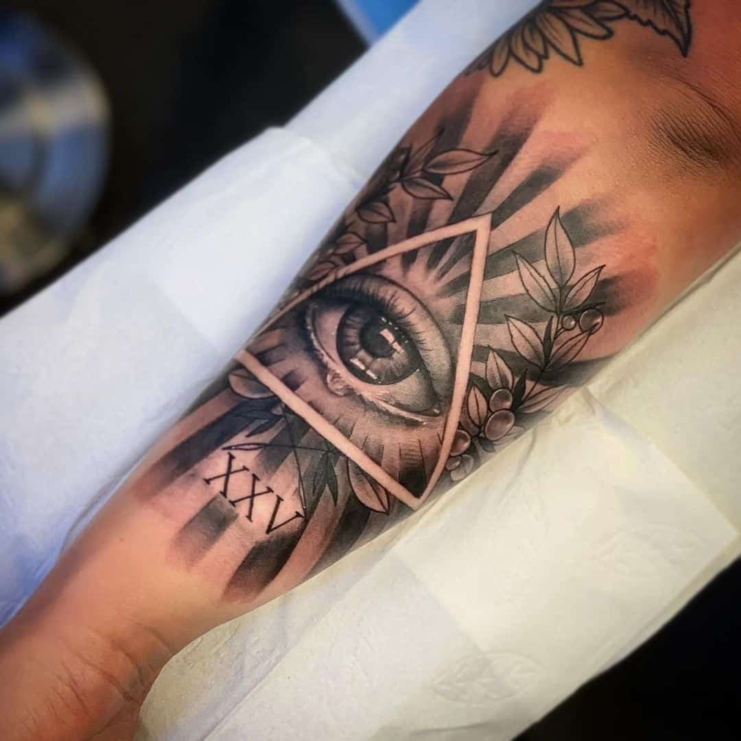 all-seeing-eye tattoo