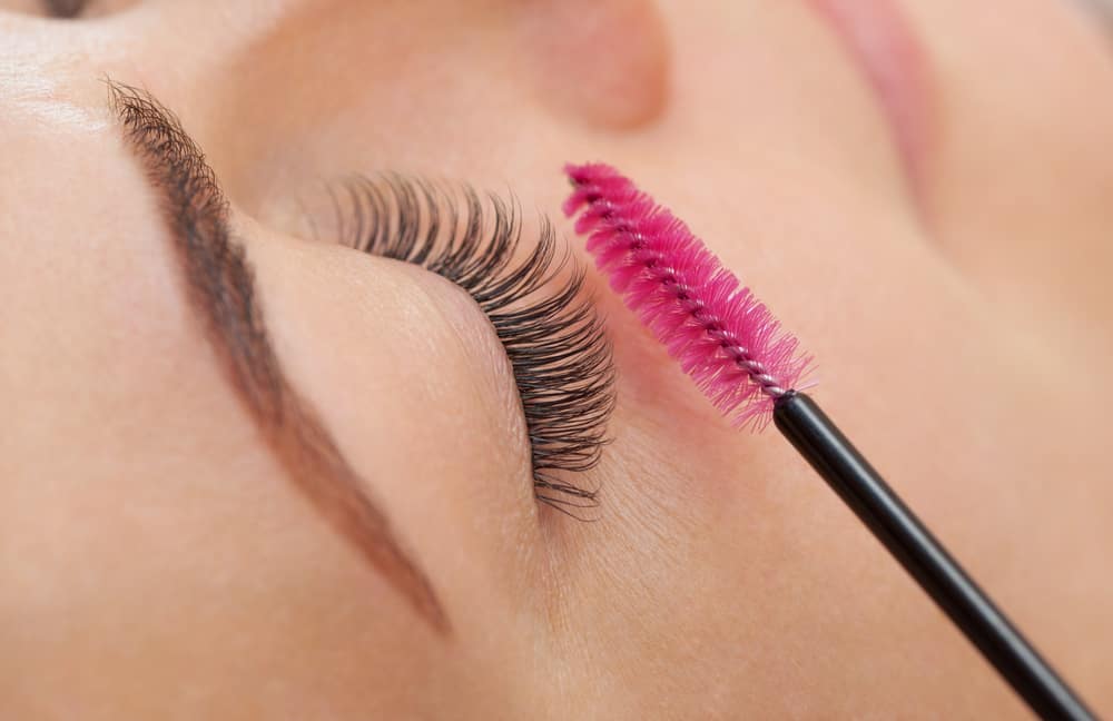 brushing eyelash extensions