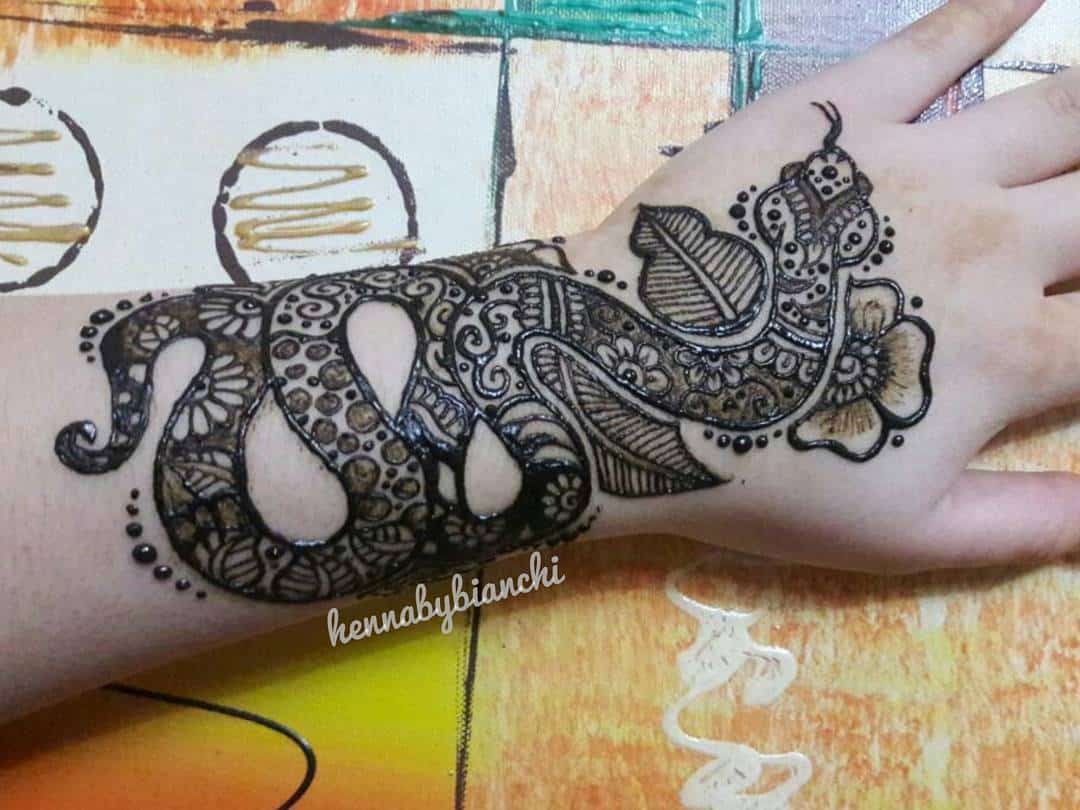 50+ Henna Tattoo Concepts - Lovely Inspirations | instasave BV2cnyiAOrG 1 2