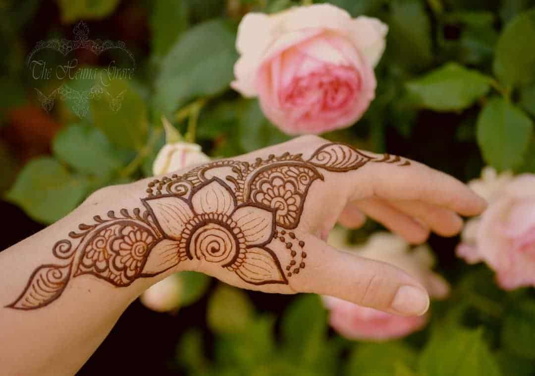 50+ Henna Tattoo Concepts - Lovely Inspirations | instasave CGxYVFOBAbW 1