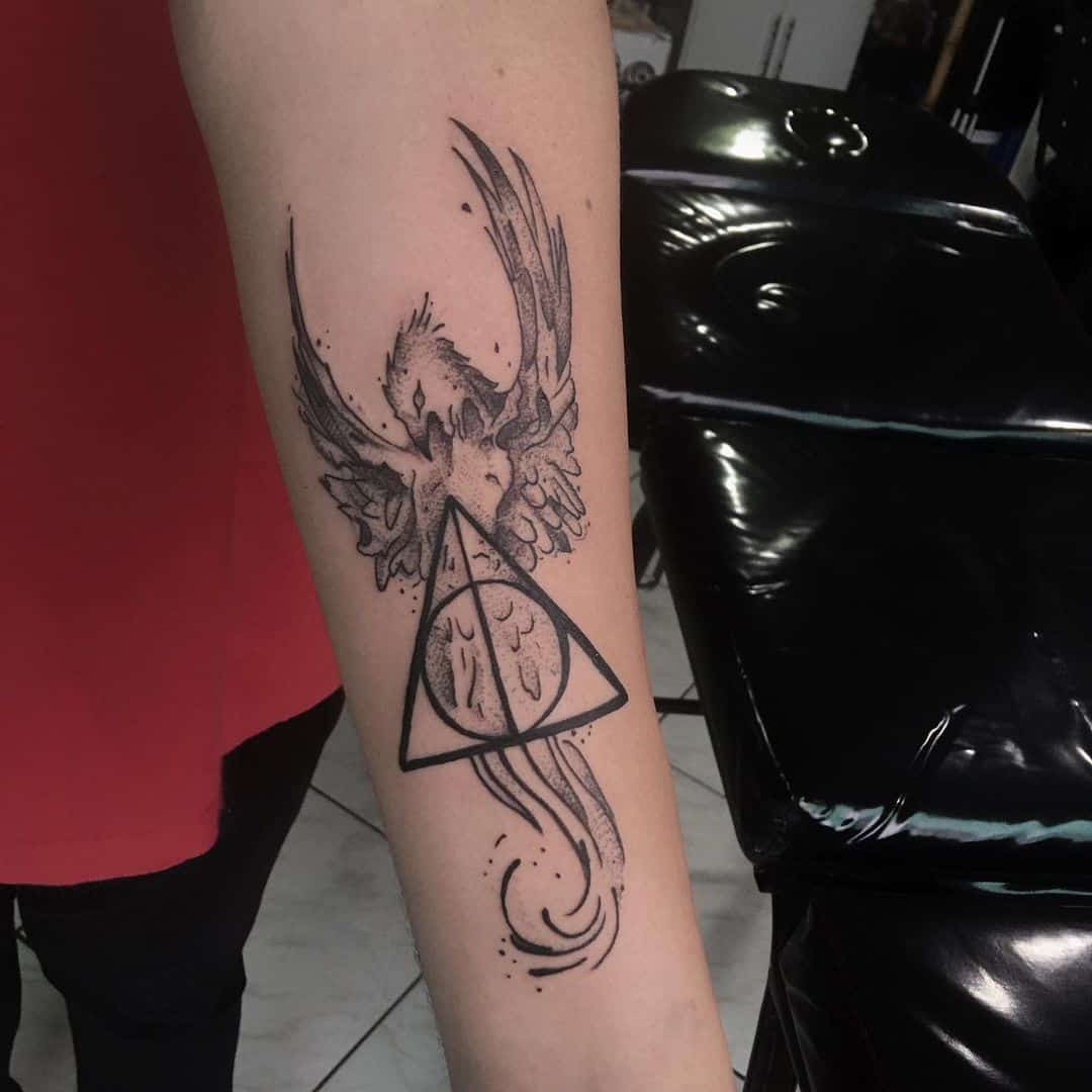 50 Stupefyingly Magical Harry Potter Tattoo Concepts | instasave CIvCtENhd6 1