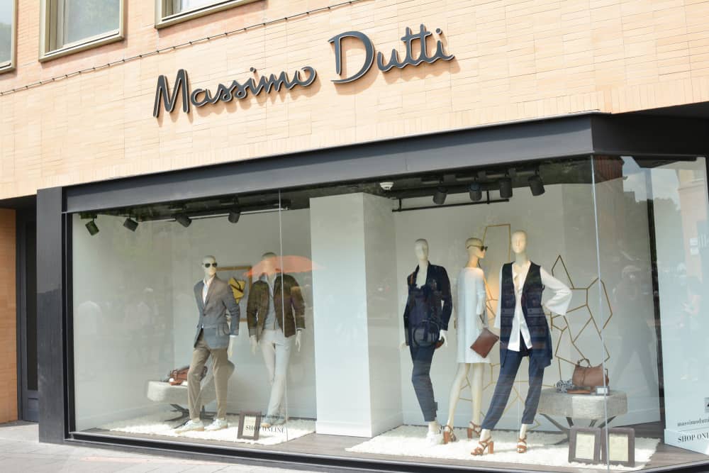 massimo dutti storefront