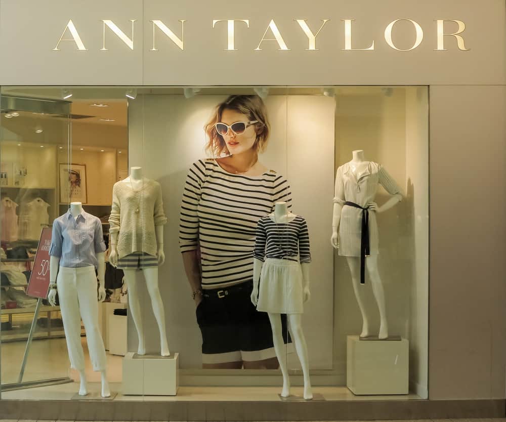 ann taylor storefront mannequins