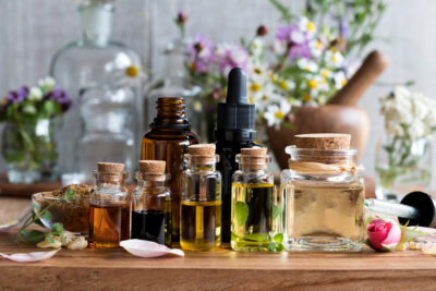 5 Essential Oil Perfume Recipes to Make You Smell Amazing, Naturally