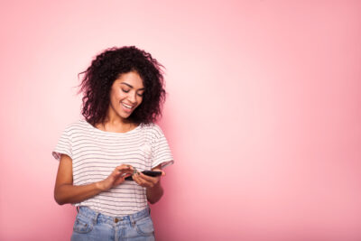 How to Text a Girl You Just Met – Suave Made Easy