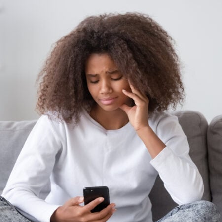 What to Text Your Boyfriend After a Fight – Making Up Made Easy