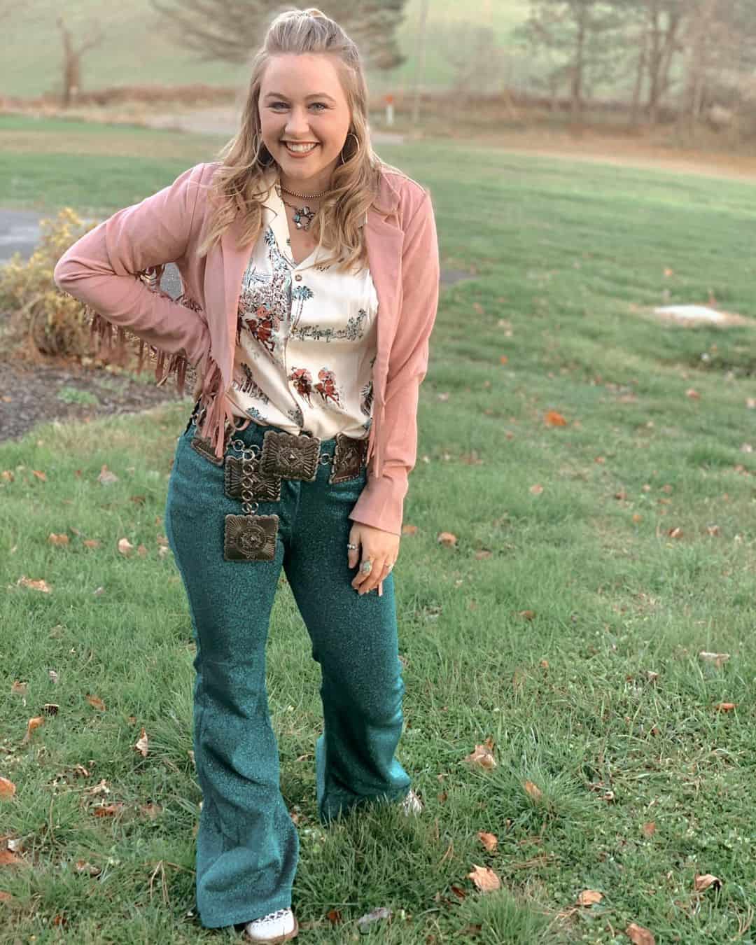 50 Best Cowgirl Outfit Ideas - Beauty Mag